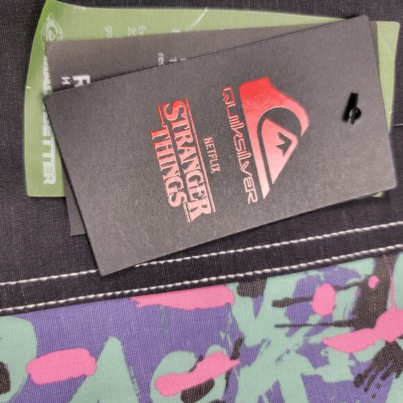 Quiksilver x Stranger Things Boardshorts Men’s 40 Recycled Hemp Stretch Surf - Picture 6 of 7